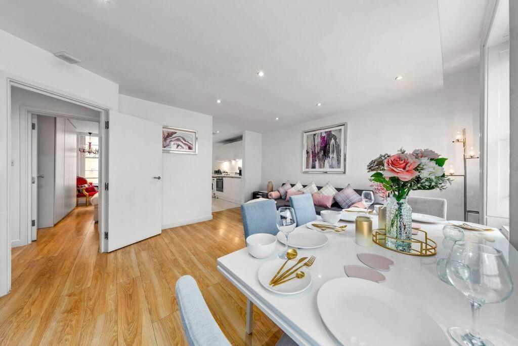 3 Bedroom Apartment In Haymarket Central London Sleep 10 Hy2 Exterior photo