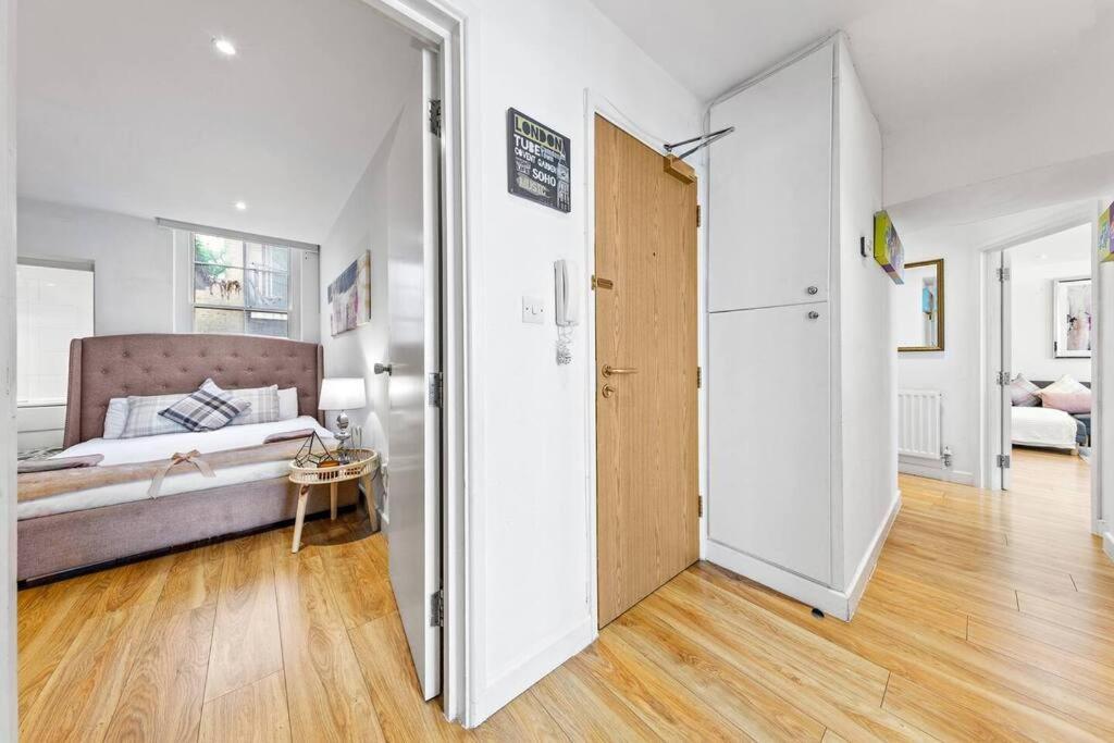 3 Bedroom Apartment In Haymarket Central London Sleep 10 Hy2 Exterior photo