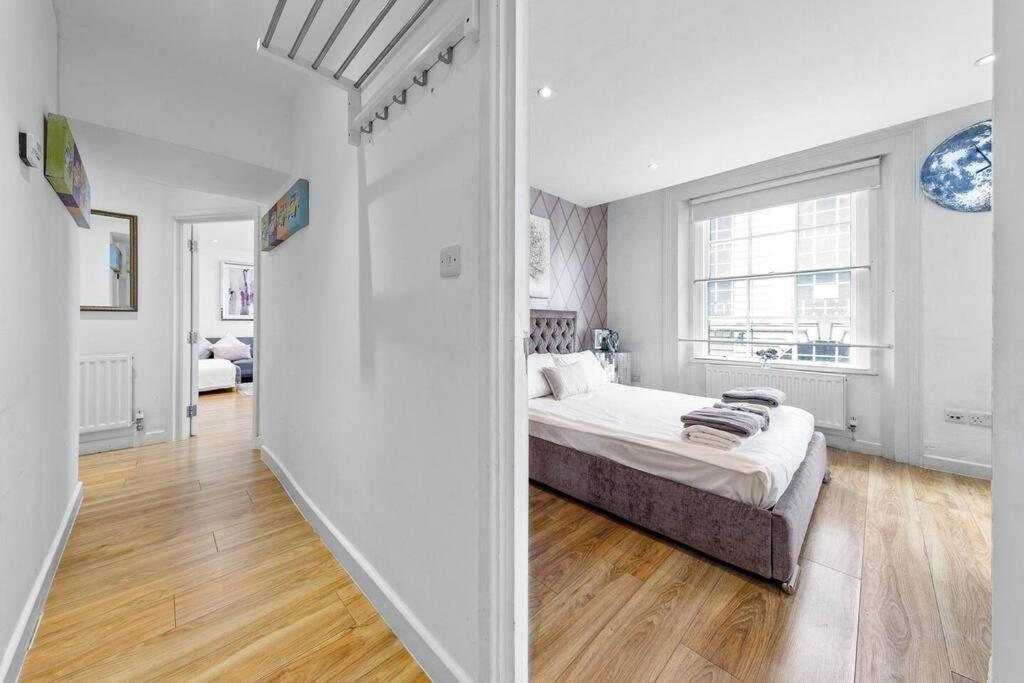 3 Bedroom Apartment In Haymarket Central London Sleep 10 Hy2 Exterior photo