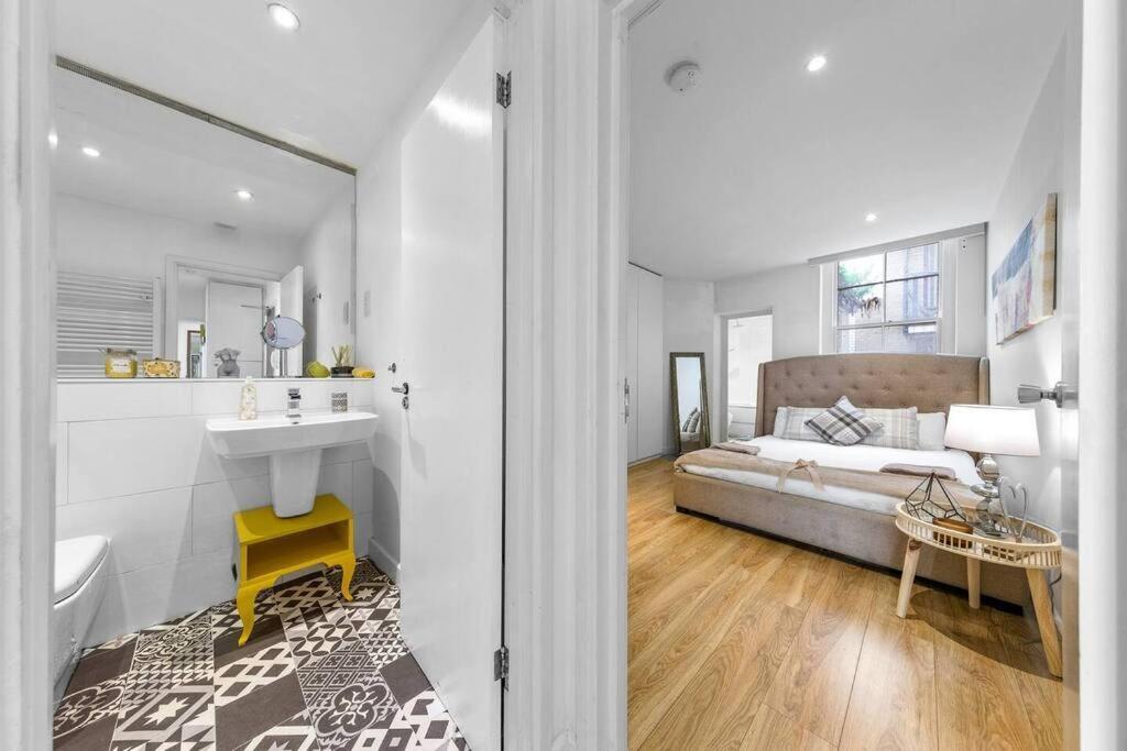 3 Bedroom Apartment In Haymarket Central London Sleep 10 Hy2 Exterior photo