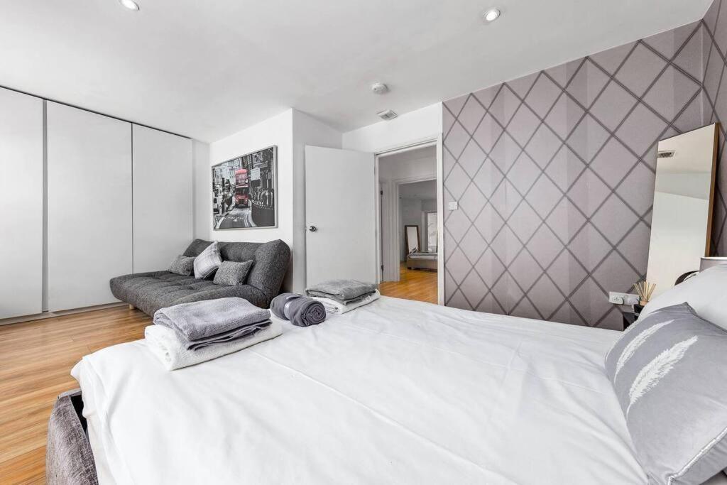 3 Bedroom Apartment In Haymarket Central London Sleep 10 Hy2 Exterior photo