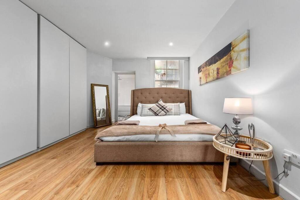 3 Bedroom Apartment In Haymarket Central London Sleep 10 Hy2 Exterior photo