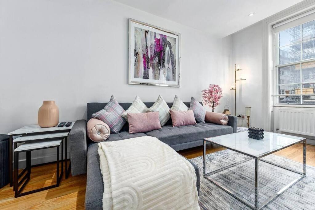 3 Bedroom Apartment In Haymarket Central London Sleep 10 Hy2 Exterior photo